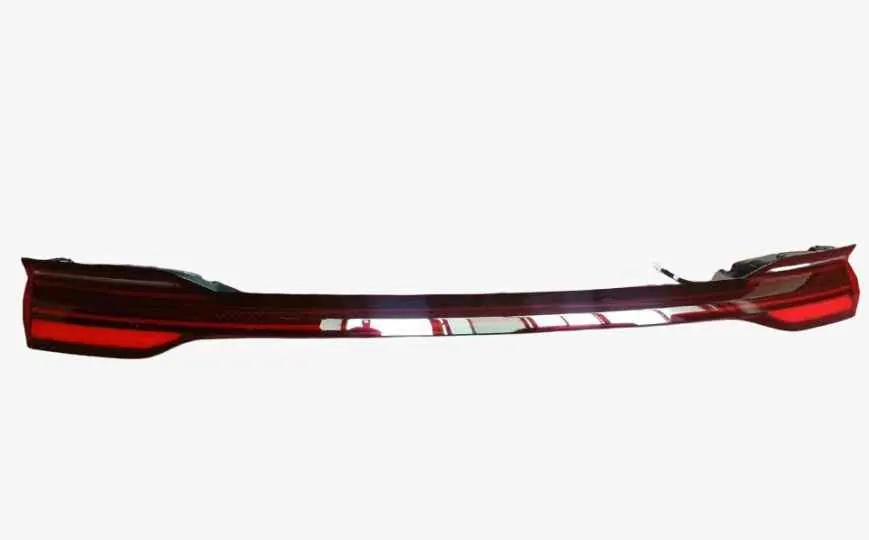 Middle tail light assembly for BYD Song Plus DM-i